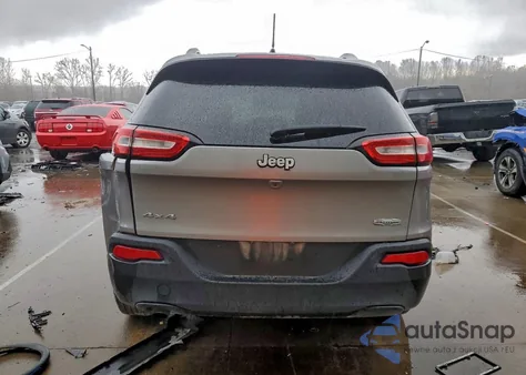 2015 Jeep Cherokee Latitude z USA, uszkodzony, nr VIN 1C4PJMCB9FW744069